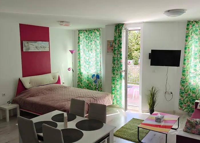 Viktoria Apartamento